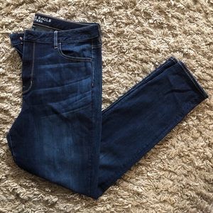 American Eagle dark denim hi-rise jeggings